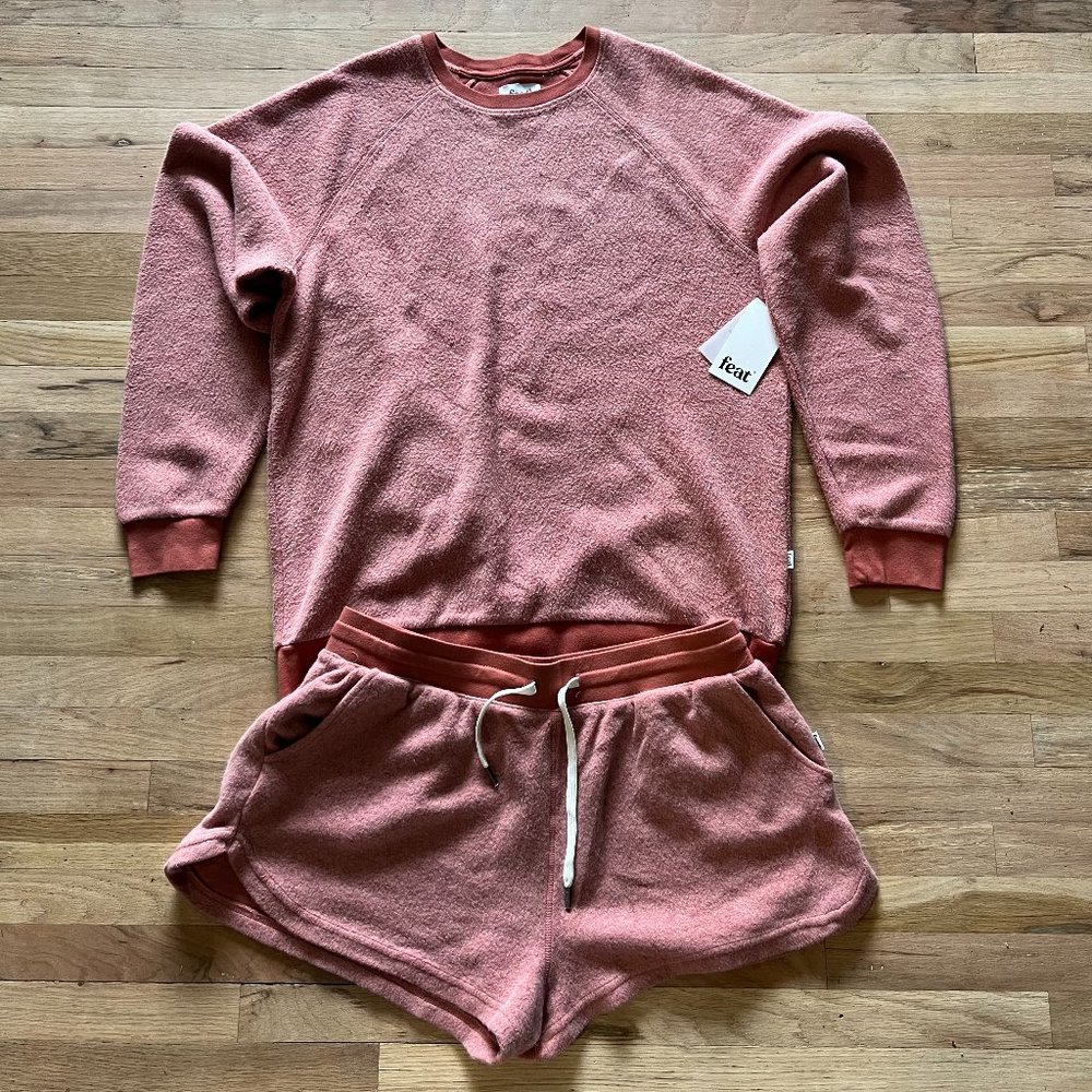 NWT Feat Clothing Women's BlanketBlend Move Crewneck +Short Set